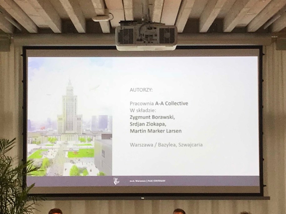 W cztery lata Plac Defilad ma się stać zielonym miejskim placem /Krzysztof Berenda /RMF FM