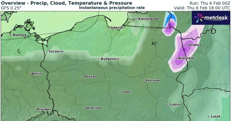 W czwartek w wielu miejscach będzie padać deszcz, deszcz ze śniegiem i śnieg. Najmocniej sypnie na wschodzie i w górach /wxcharts /