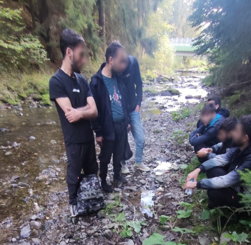 W czwartek wieczorem jedną grupę zatrzymano w Jaworzynce, a drugą w Wiśle /Śląska Straż Graniczna /