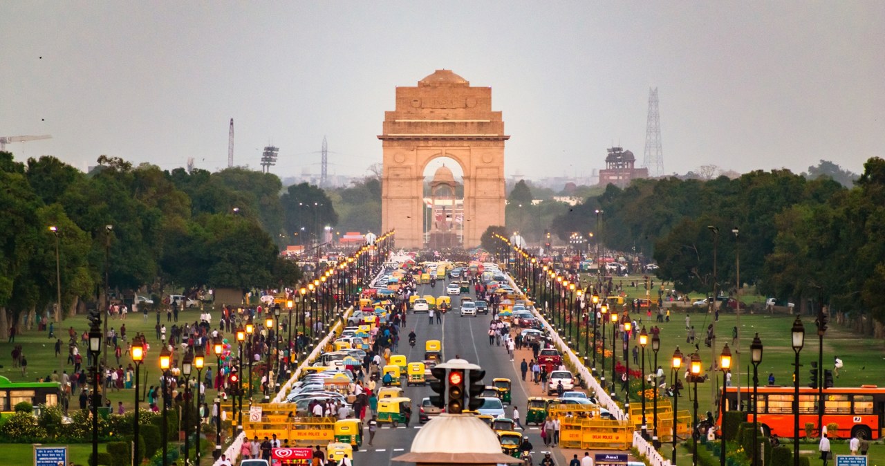 W Delhi w Indiach mieszka 32 mln osób. /123RF/PICSEL