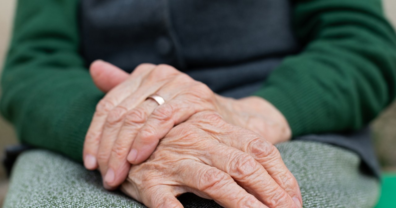 W Domach Pomocy Społecznej mieszkają przede wszystkim osoby starsze i schorowane /123RF/PICSEL