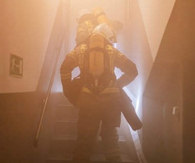 W domu było 10 osób, w tym dzieci. 9-latka uratowała rodzinę przed ogniem