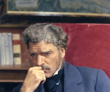 "W domu bywało nam zimno, nie zawsze też chodziliśmy najedzeni do syta. Ale nic to nie znaczyło, bo byliśmy zdrowi, a w rodzinie była miłość" - wspominał przyszły aktor. Jego pierwszymi kumplami były dzieciaki włoskich imigrantów z Neapolu, Kalabrii, Sycylii. 

Burt żartował później, że dlatego zagrał tak dobrze włoskiego księcia Salinę w filmie "Lampart" Viscontiego, bo wychowywał się praktycznie jako Włoch. Z tego też powodu nie mógł sobie darować, że nie dostał roli Vita Corleone w "Ojcu Chrzestnym" (pokonał go Marlon Brando).