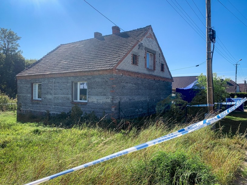 W domu we wsi Czerniki znaleziono zwłoki trzech noworodków /Karol Makurat /East News