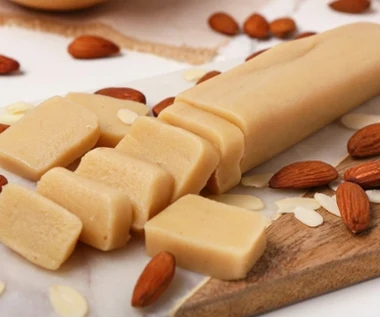 W domu zrobisz go taniej. Idealna masa do ciast bożonarodzeniowych