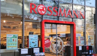 W drogeriach Rossmann pojawiły się tłumy! Wszystko przez te rekordowe promocje!