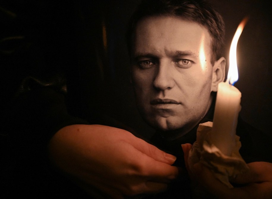 W drugą rocznicę śmierci Aleksieja Nawalnego, Polska wraz z czternastoma innymi państwami ponowiła apel o przeprowadzenie niezależnego i transparentnego śledztwa w sprawie okoliczności zgonu rosyjskiego opozycjonisty /AFP /East News