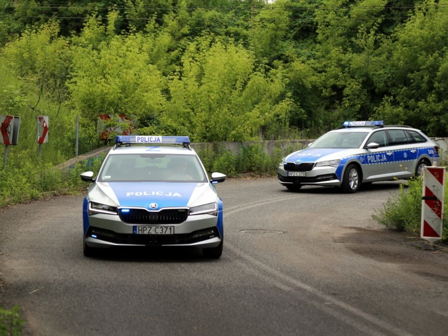 W działaniach będą wykorzystane nowe samochody marki Skoda Superb o mocy 272 KM /Policja