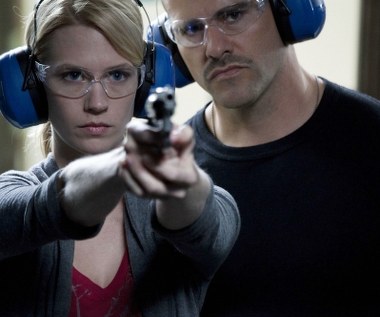 W filmie Rogera Donaldsona "Bóg zemsty" (2011) January Jones wcieliła się w postać pięknej żony bohatera granego przez Nicolasa Cage'a, która pewnego dnia zostaje brutalnie zgwałcona."January ma w sobie wewnętrzne napięcie, które sprawia, że jest trochę nieprzewidywalna oraz swój specyficzny, dziecięcy urok" - chwalił partnerkę z planu Nicolas Cage.