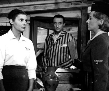 W filmie zadebiutował w roku 1963 w "Pasażerce" Andrzeja Munka (na zdjęciu). Od tej pory wystąpił w ponad 80 ról filmowych. Wcielał się zarówno w zabójców(w "Śmierci prezydenta" Jerzego Kawalerowicza), jak i wariatów. Zagrał też w komediach, w tym popularnych filmach Juliusza Machulskiego "Vabank II" i "Kingsajz".