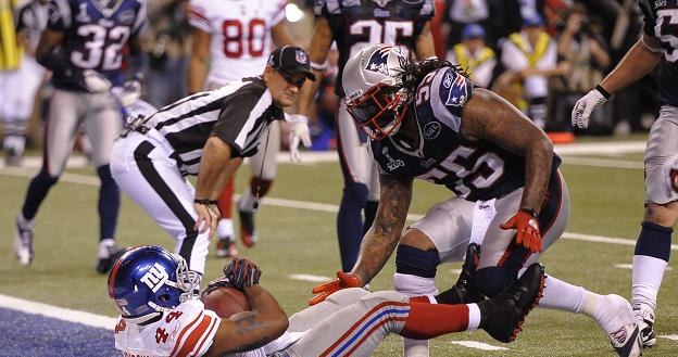 W finale Super Bowl drużyna New York Giants pokonała zespół New England Patriots /AFP