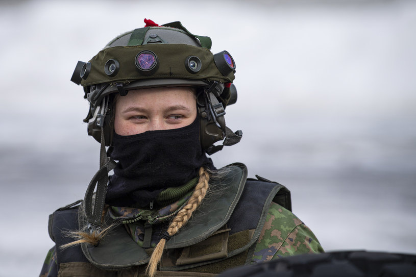 W Finlandii rekordowa liczba kobiet odbyła służbę wojskową /JONATHAN NACKSTRAND /AFP