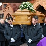 W Garbowie został pochowany sędzia TK Grzegorz Jędrejek