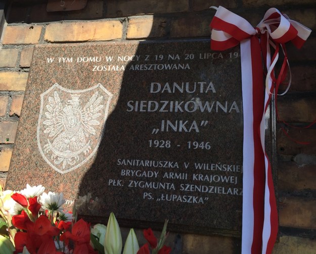W Gdańsku odsłonięto tablicę upamiętniającą aresztowanie "Inki" /Kuba Kaługa /RMF FM