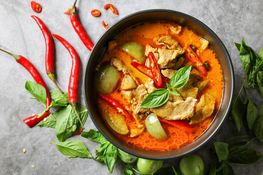 W globalnym rankingu najpopularniejszych pikantnych potraw bezkonkurencyjnie króluje… curry! /Shutterstock
