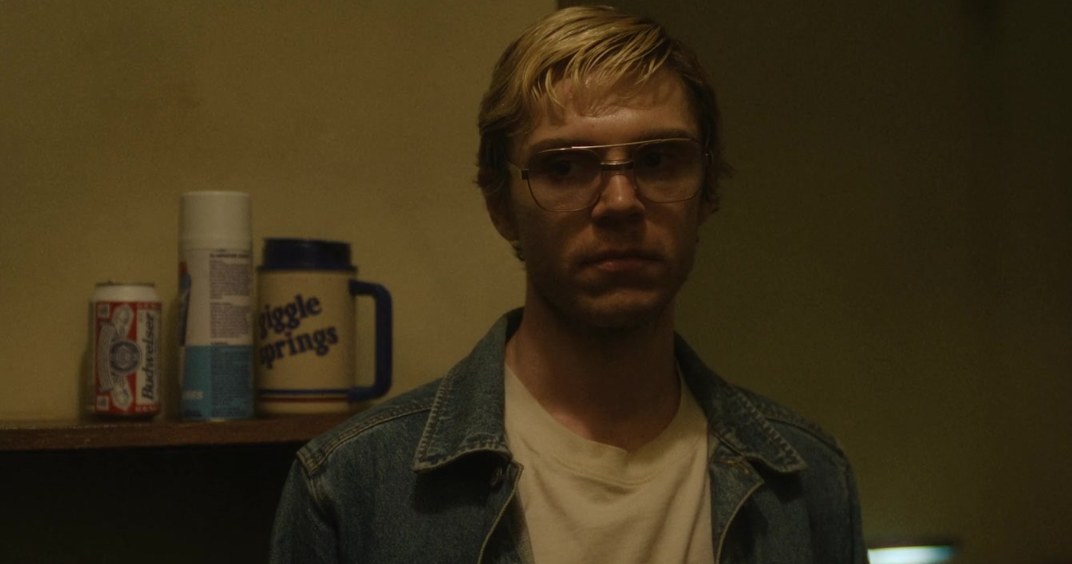 W główną rolę w serialu "Dahmer - Potwór: historia Jeffreya Dahmera" wcielił się Evan Peters. /materiały prasowe