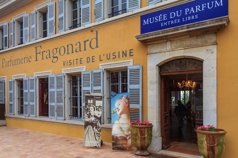 W Grasse swoje siedziby mają tam trzy słynne wytwórnie - Fragonard, Galimard i Molinard /123RF/PICSEL