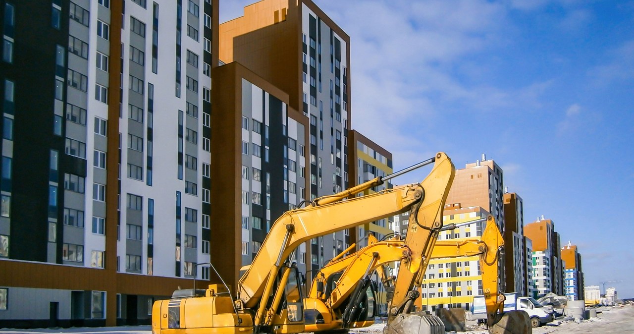 W grudniu 2020 r. deweloperzy uzyskali pozwolenia na budowę ok. 25,2 tys. mieszkań /123RF/PICSEL