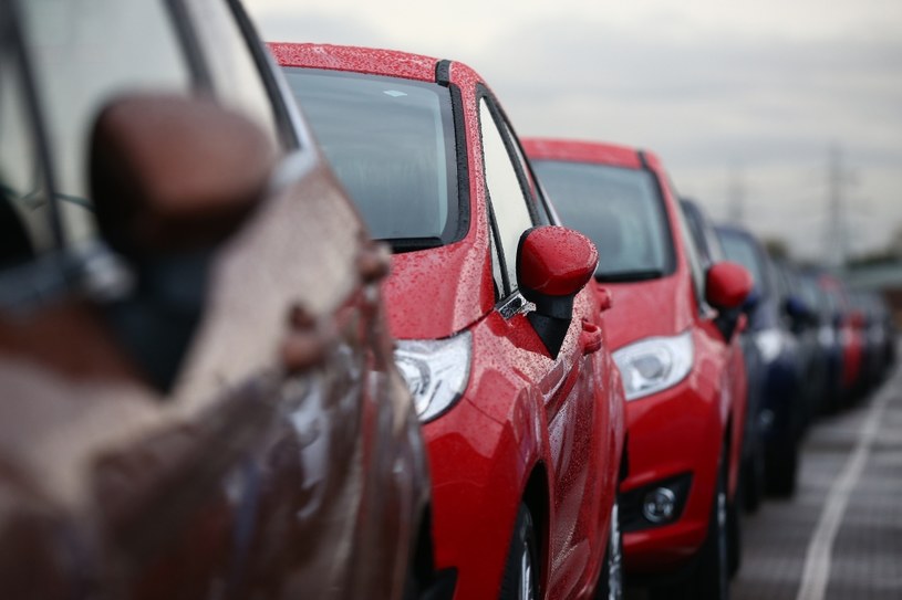 W grudniu 2021 sprzedaż aut typu BEV i PHEV wyprzedziła w Europie Zachodniej samochody z silnikiem Diesla /Getty Images