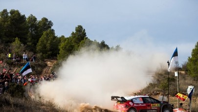 W Hiszpanii wygrywa Loeb, Kajetanowicz czwarty w WRC 2