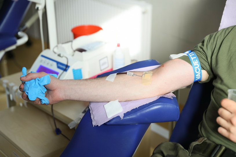 W Holandii 97 proc. dawców krwi ma przeciwciała COVID-19, zdj. ilustracyjne /ROBERT STACHNIK/REPORTER /East News