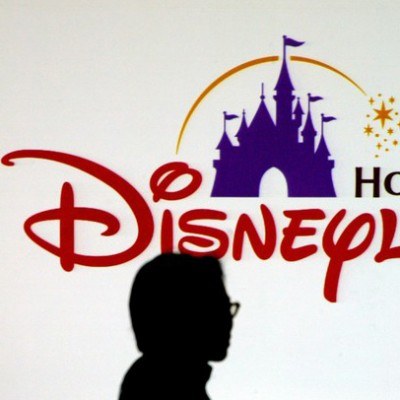 W Hongkongu od 2005 r. działa już Disneyland. Park w Szanghaju będzie osiem razy większy... /AFP