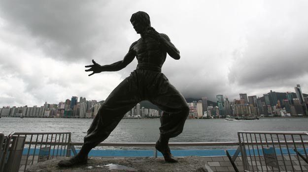W Hongkongu stoi już pomnik Bruce'a Lee - fot. MN Chan /Getty Images/Flash Press Media