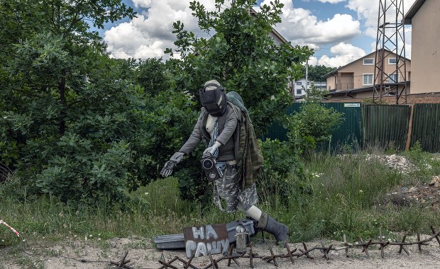 W inwazji na Ukrainę uczestniczy 330 tys. Rosjan