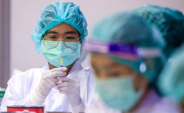 W Izraelu tylko 4 nowe zakażenia koronawirusem. Sukces kampanii szczepień