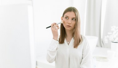 W jakich kosmetykach znajdziemy mikę? Naturalny składnik z wyraźnym efektem "glow"