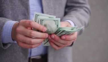 ​W jakich krajach lepiej dać napiwek? W niektórych miejscach to wręcz konieczność