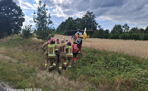 W Jarnatowie pijany kierowca zabił kobietę. Jej córka walczy o życie