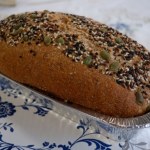 W jednej kromce jest aż 5 gramów białka. To kombinacja pełnego ziarna, nasion i bobu