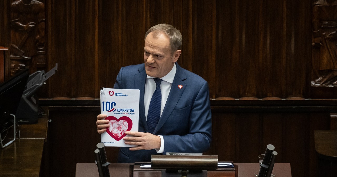 W kampanii wyborczej Donald Tusk obiecał, że jeżeli dojdzie do władzy, obniży VAT na transport publiczny. Obietnica została zawarta w "100 konkretach na 100 dni rządów" /Wojtek Radwański /AFP