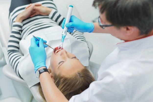 W Katowicach znieczulani przez stomatologa pacjenci nie czują bólu /materiały prasowe