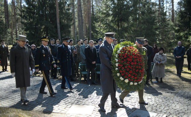 W Katyniu uczczono pamięć Polaków zamordowanych przez NKWD 