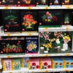 kwiaty W Kauflandzie LEGO kosztuje tyle co torebka Calvin Klein. Ludzie będą się wahać