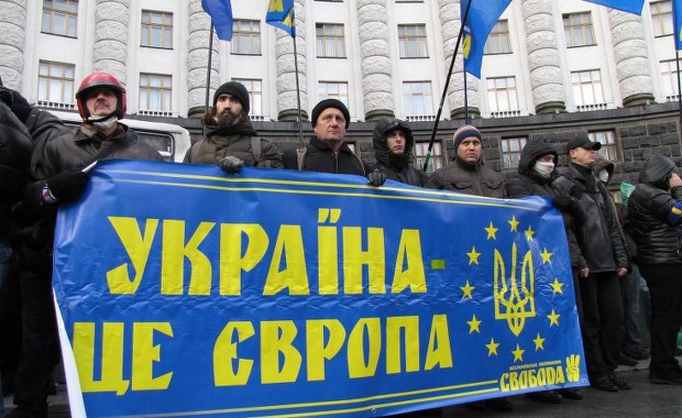 W Kijowie trwa blokada państwowych instytucji