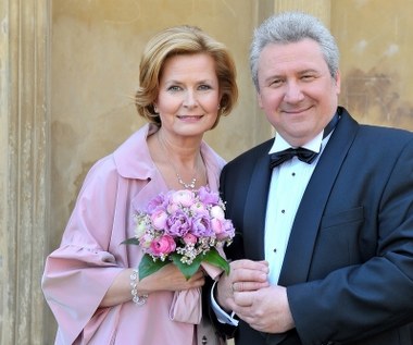 W "Klanie" Grabarczyk tworzy duet z Barbarą Bursztynowicz. Kiedyś byli idealną parą. Potem nastąpił burzliwy okres, który zakończył się rozwodem. Po latach bohaterowie "Klanu" ponownie stanęli na ślubnym kobiercu. "Mój bohater doszedł w końcu do wniosku, że nie ma wspanialszej kobiety niż jego była żona" - opowiada Andrzej Grabarczyk.
