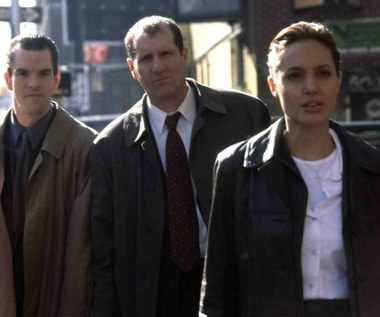 W kolejnych latach O'Neilla mogliśmy oglądać w szeregu popularnych produkcji kinowych, głównie komediach. Pojawił się na ekranie w młodzieżowym "Świecie Wayne'a", sportowej komedii "Giganciki" czy komediodramacie "Do szaleństwa", jednak największe uznanie przyniosła mu rola w thrillerze "Kolekcjoner kości", w którym partnerował na ekranie Angelinie Jolie. Aktor zagrał detektywa Pauliego Sellitto, który prosi swego byłego partnera (Denzel Washingotn) o odszukanie multimilionera, który wraz z żoną zaginął w tajemniczych okolicznościach.