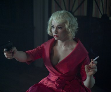 W komedii Filipa Bajona 'Panie Dulskie" Sonia Bohosiewicz wcieliła się w postać mściwej i nietolerującej niewierności femme fatale. "Zwykle w tamtej epoce zdradzone kobiety próbowały się otruć lub powiesić. Moja bohaterka jest inna. Za swoje krzywdy odpłaca kulą w łeb" - opowiadała aktorka.