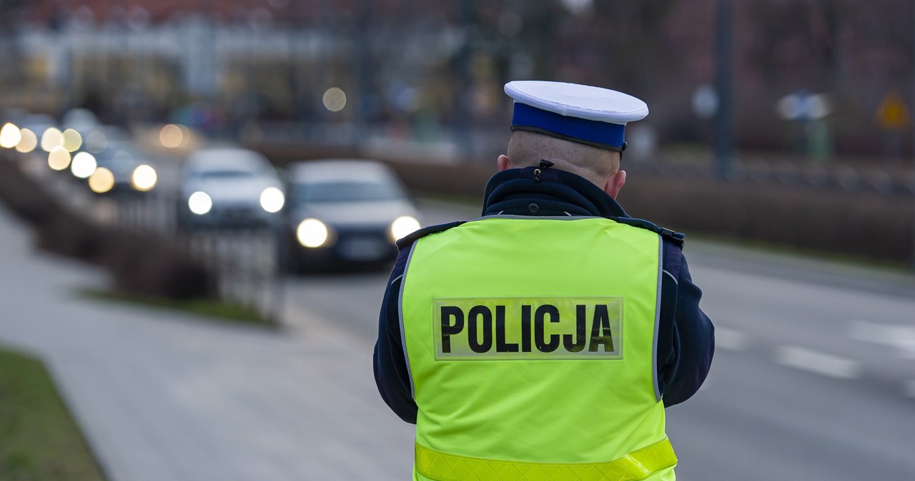 W Komendzie Powiatowej Policji Warszawa-Zachód zdymisjonowano naczelnika wydziału ruch drogowego oraz jego zastępcę / Stanislaw Bielski/REPORTER  /East News