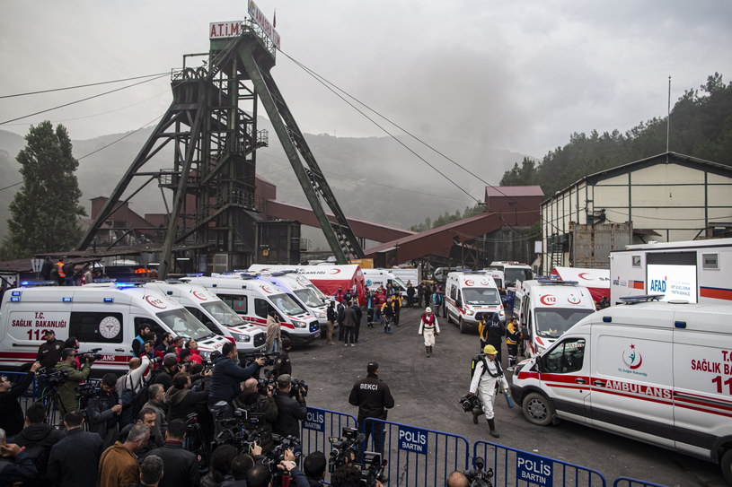 W kopalni węgla w mieście Amasra na północnym zachodzie Turcji doszło w piątek do wybuchu /ERDEM SAHIN /PAP/EPA
