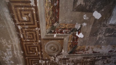 W kościele na Krakowskim Przedmieściu odkryto zabytkowe polichromie