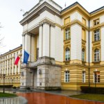 W KPRM szykują się podwyżki. O tyle mogą wzrosnąć pensje