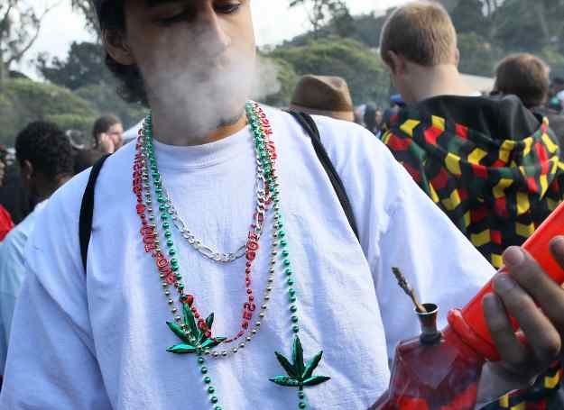 W krajach, gdzie posiadanie marihuany jest legalne, nie ma dużego zainteresowania dopalaczami /Getty Images/Flash Press Media
