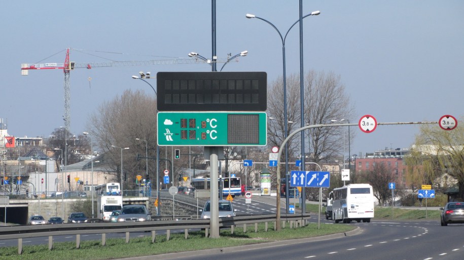 W Krakowie tablice pokazują... temperaturę /Maciej Grzyb /RMF FM