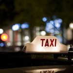 W Krakowie utrzymany obowiązek szkoleń i egzaminów dla taksówkarzy