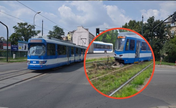 W Krakowie wykoleił się tramwaj. Utrudnienia w Nowej Hucie