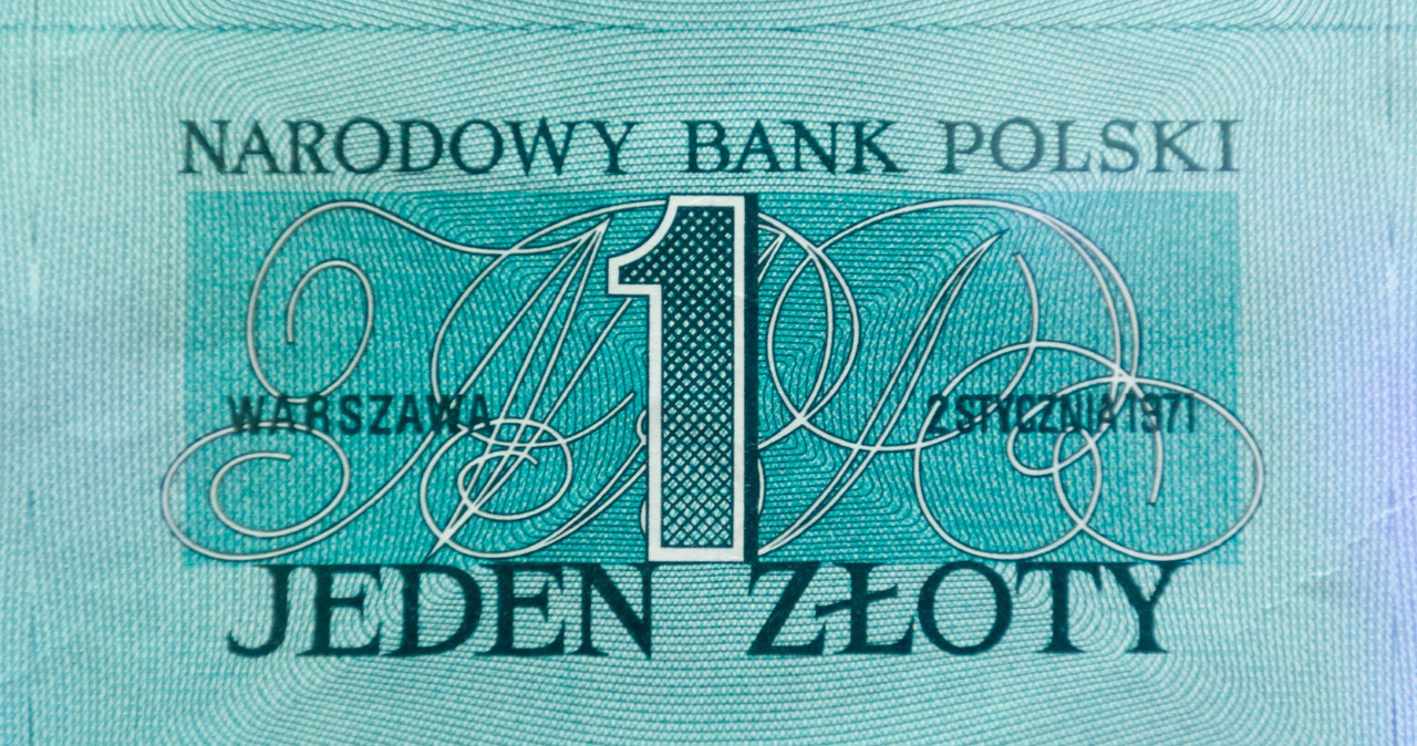 W krakowskim oddziale NBP prezentowane są tajne banknoty z czasów PRL o kryptonimie E-71 /Bartosz Krupa /East News